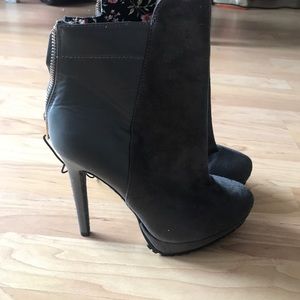 Heeled booties